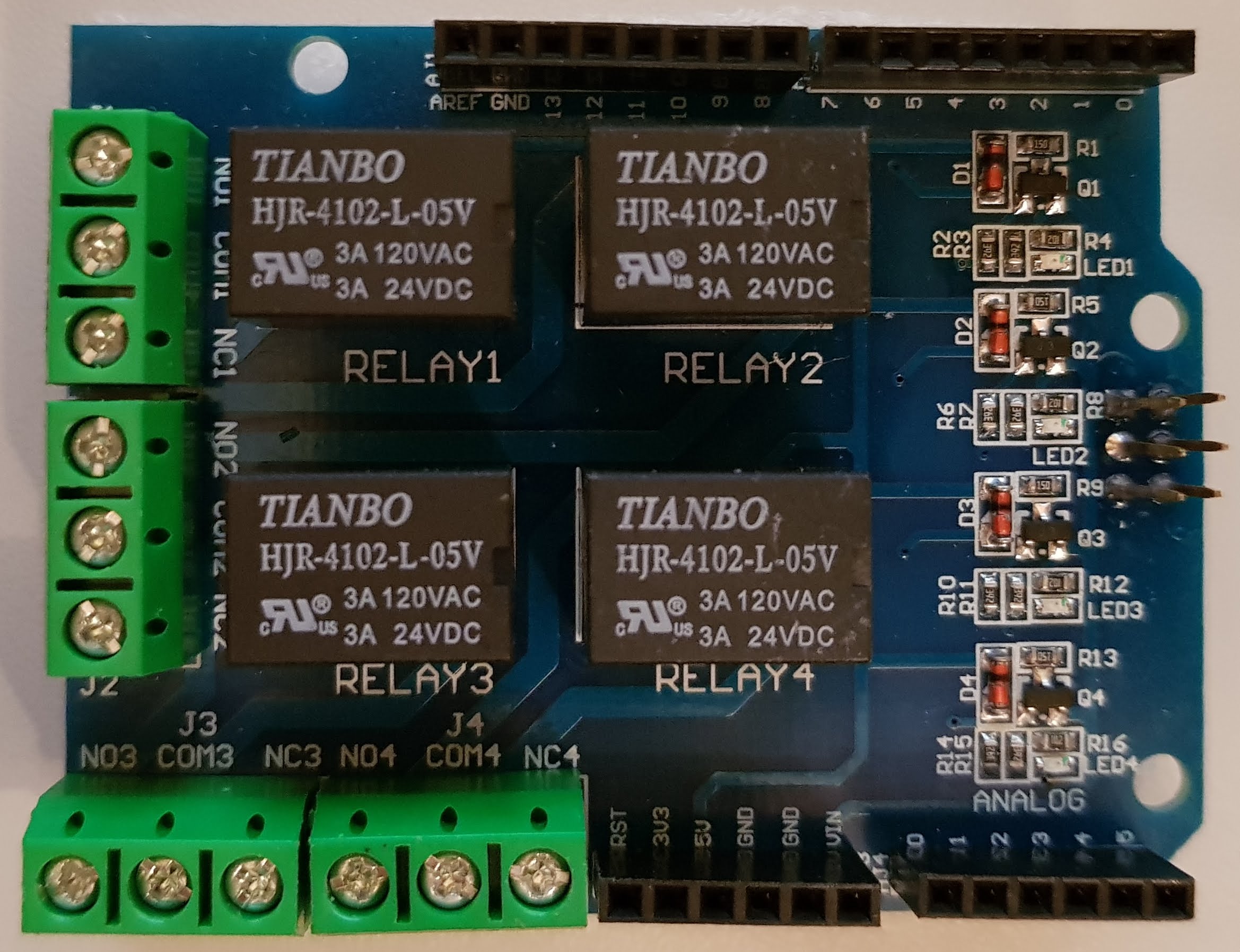 Arduino 4 Relay Zusatzplatine von Oben