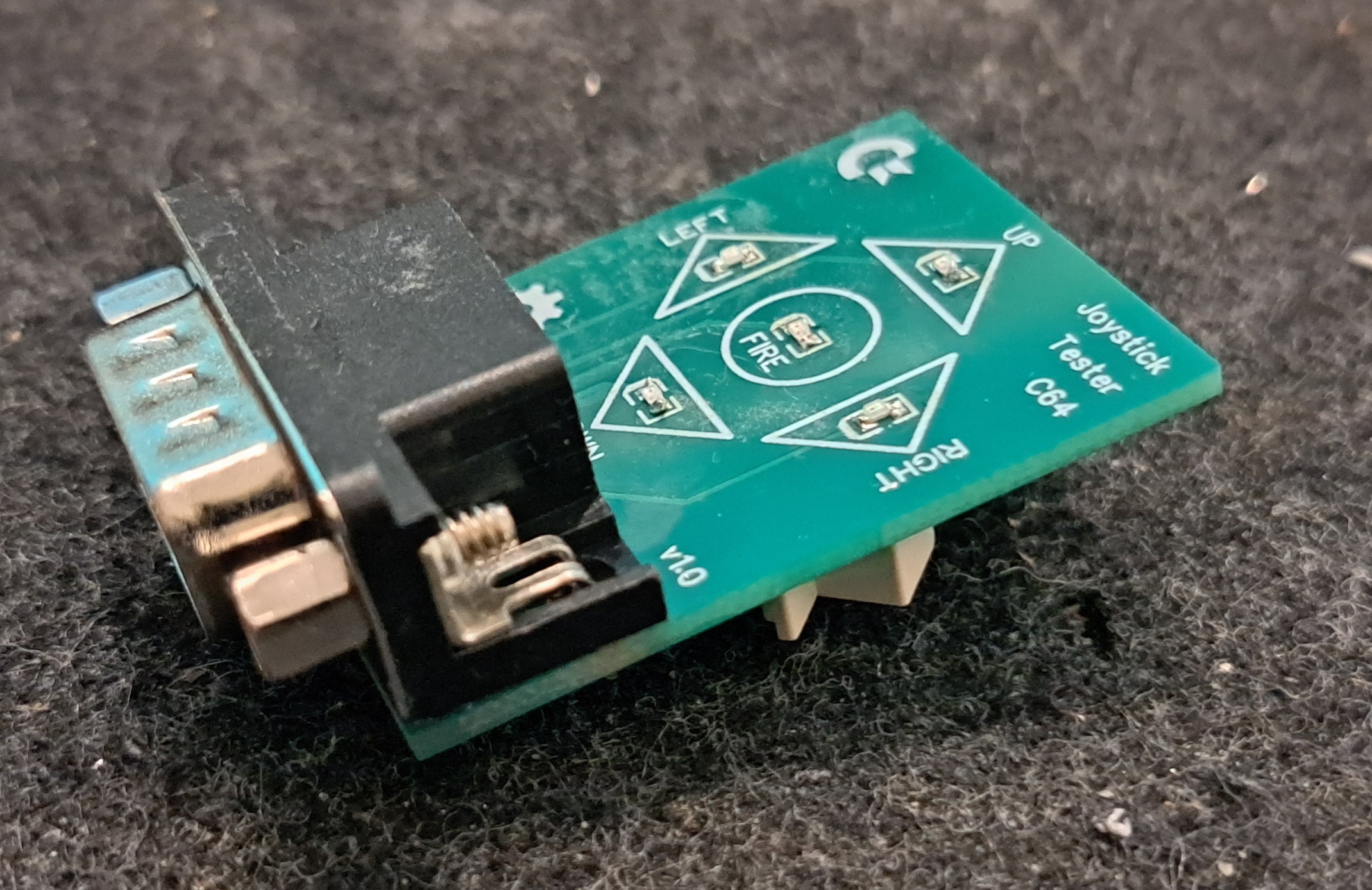 Sub-D 9 Joystick Tester - Perspectivisch