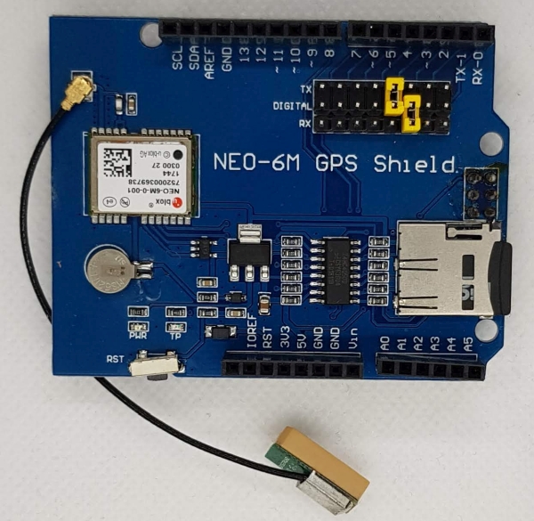 NEO 6-M GPS Shield - Oben mit SD Karte
