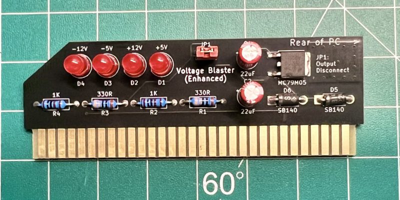 Enhanced Voltage Blaster V2.0, fertig bestückt (Bild: Chad Ross, github.com/chadr/Enhanced-Voltage-Blaster)