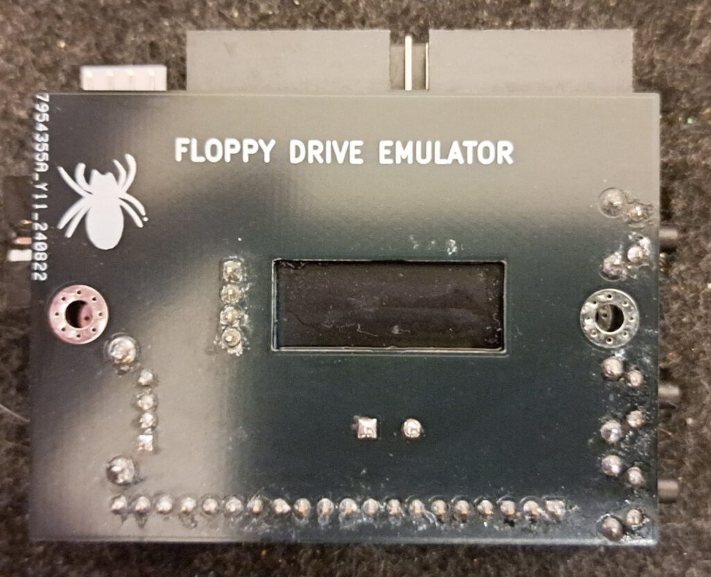 Mini Floppy Emulator - fertig aufgebaut, Oberseite mit Display