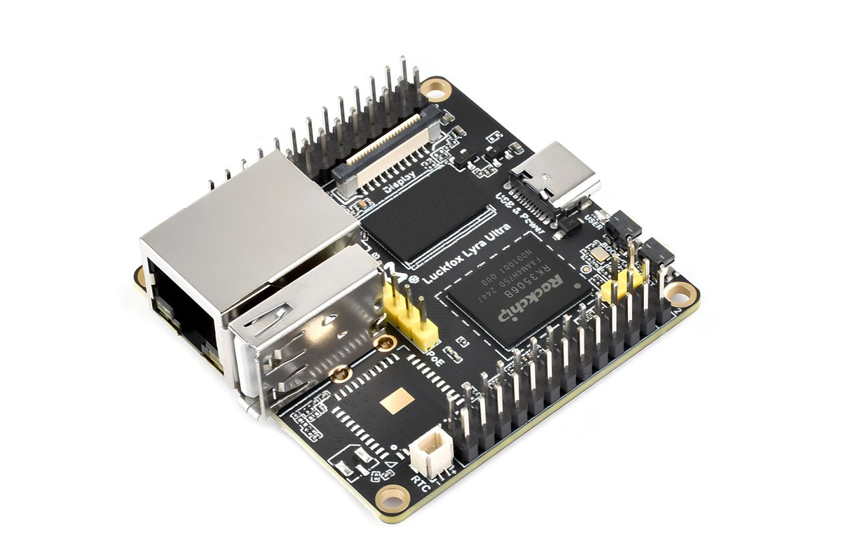 Luckfox Lyra Ultra mit Ethernet und USB-A, Schrägansicht; die Ultra W hat zusätzlich ein WLAN-Modul (Bild: Luckfox, luckfox.com)