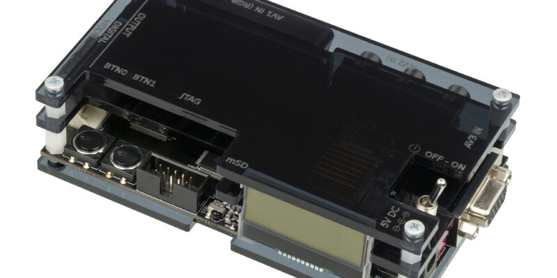 OSSC – Open Source Scan Converter (Bild: Evan Amos, Wikimedia Commons, gemeinfrei)