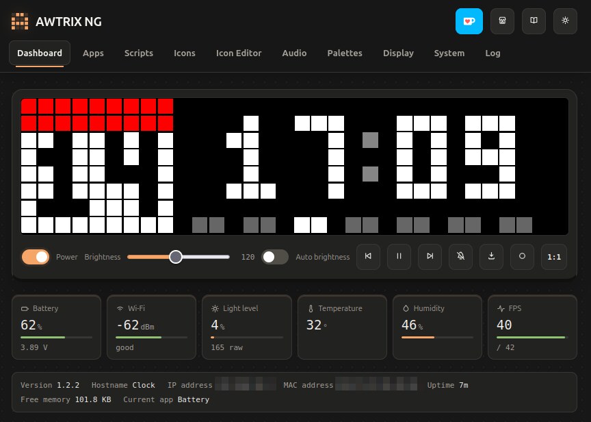 Webinterface von AWTRIX NG: Dashboard mit Live-Vorschau der Uhr und Sensorwerten